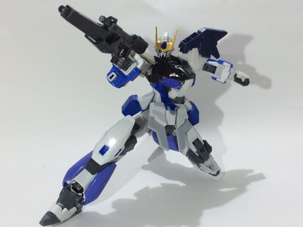 追加オプション装備状態
追加武装
肩部追加エネルギーパック
高出力ビームライフル