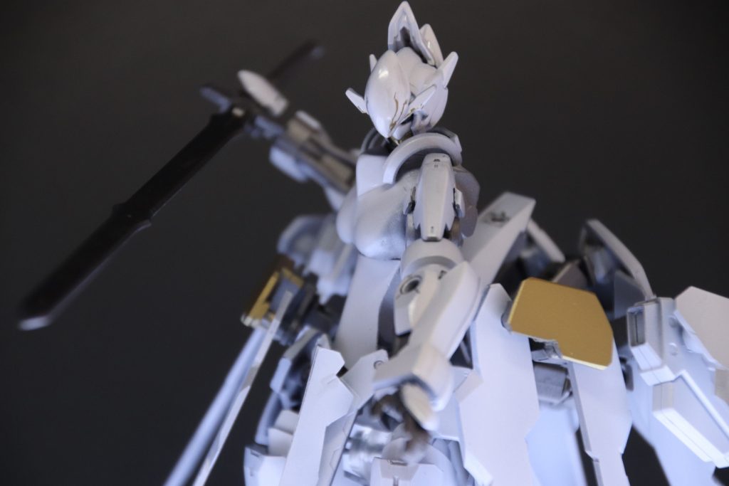 ガンダムフレームの技術が活きているため
ツインリアクターを装備