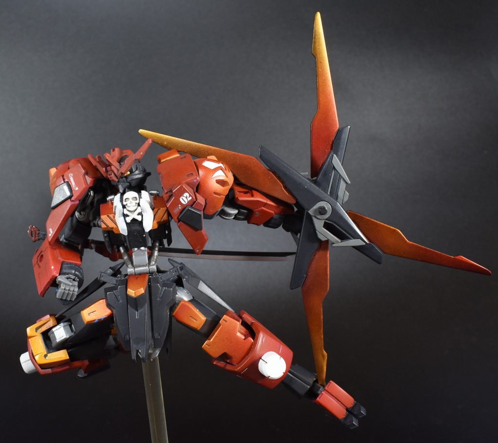 背中の羽は手裏剣型にすることが出来ます。