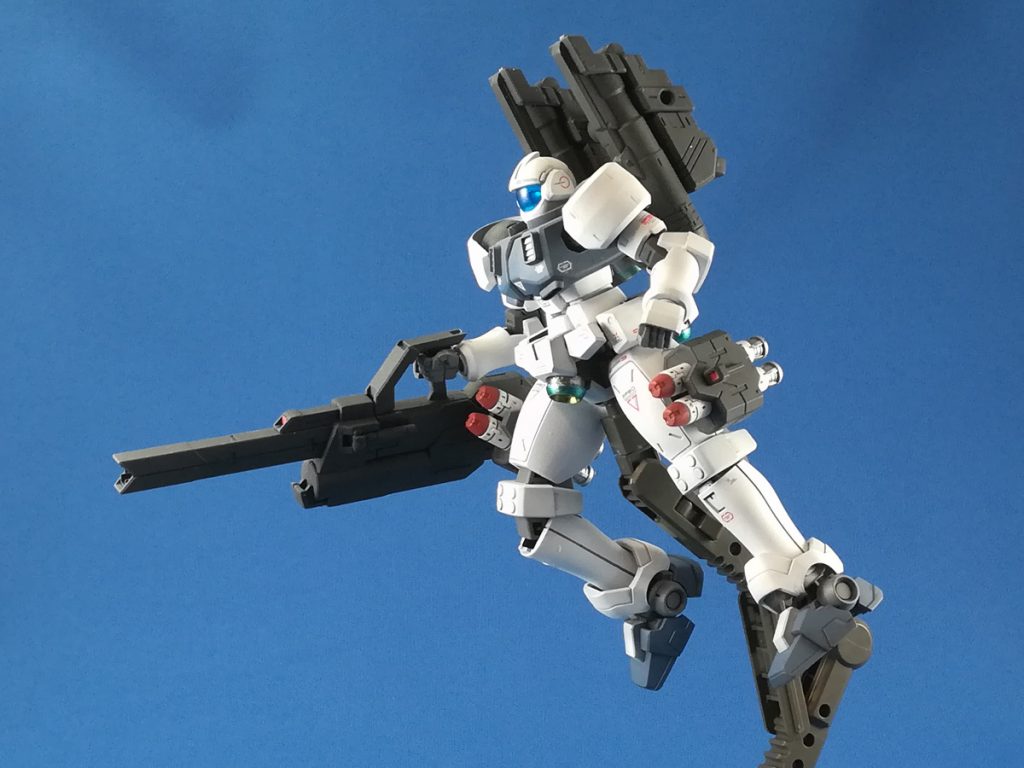 移動時は銃身短縮、キャノン砲は折畳み可能。