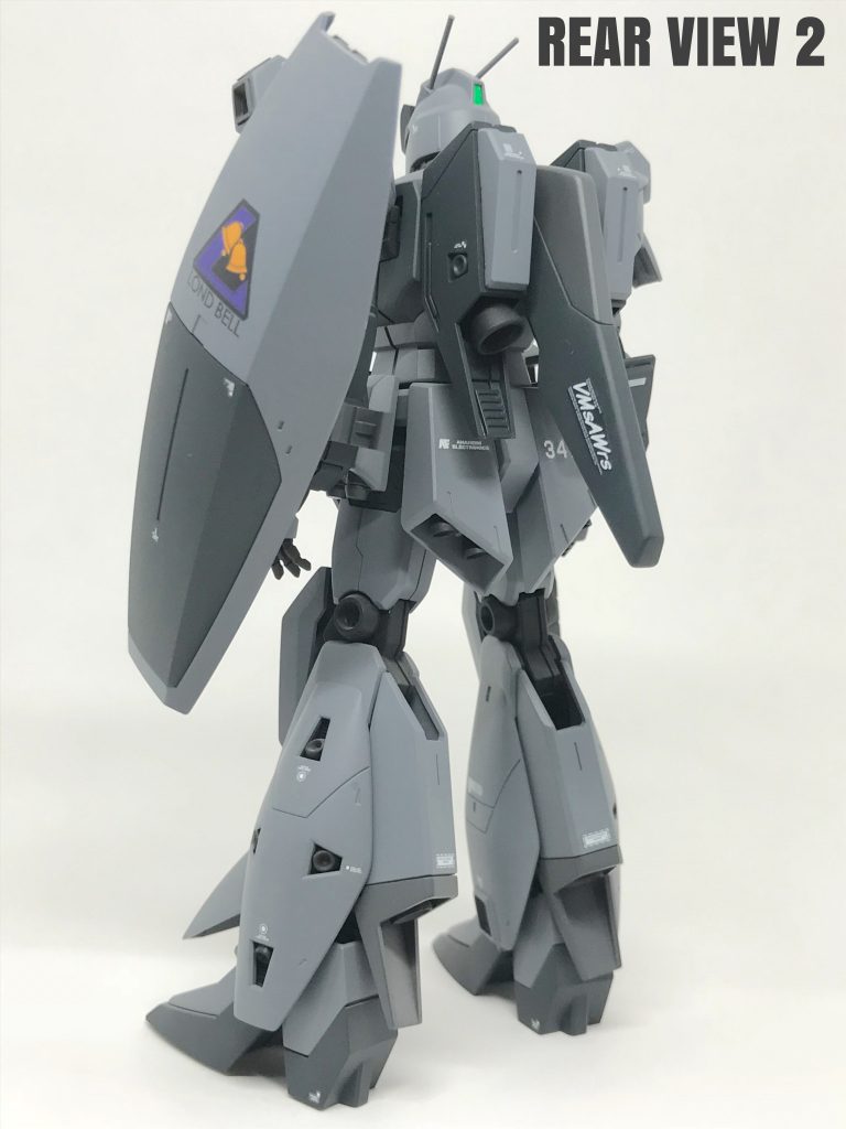 ゼータ系ですが、ウィングが無い為か
チョット寂しい後姿ですね。
バンダイさん リガズィカスタムをプレバン
でも良いから出してくれないかな〜