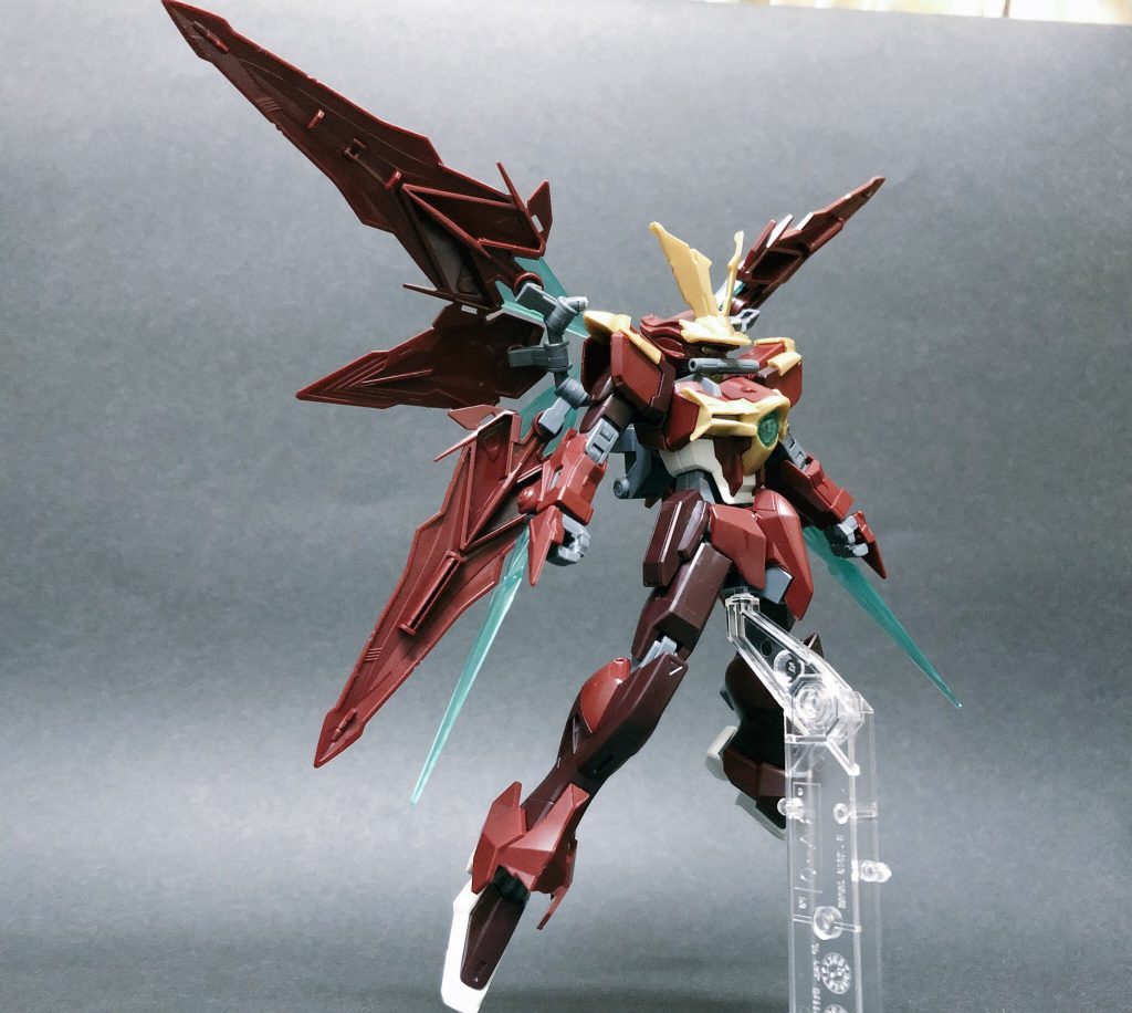 でもとりあえず背負わせてみたら格好良かったのでノリノリで製作開始しました。