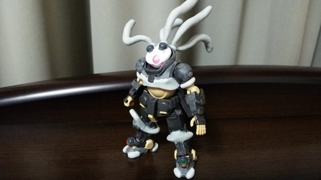 髪の毛から全体のバランスを見ます。