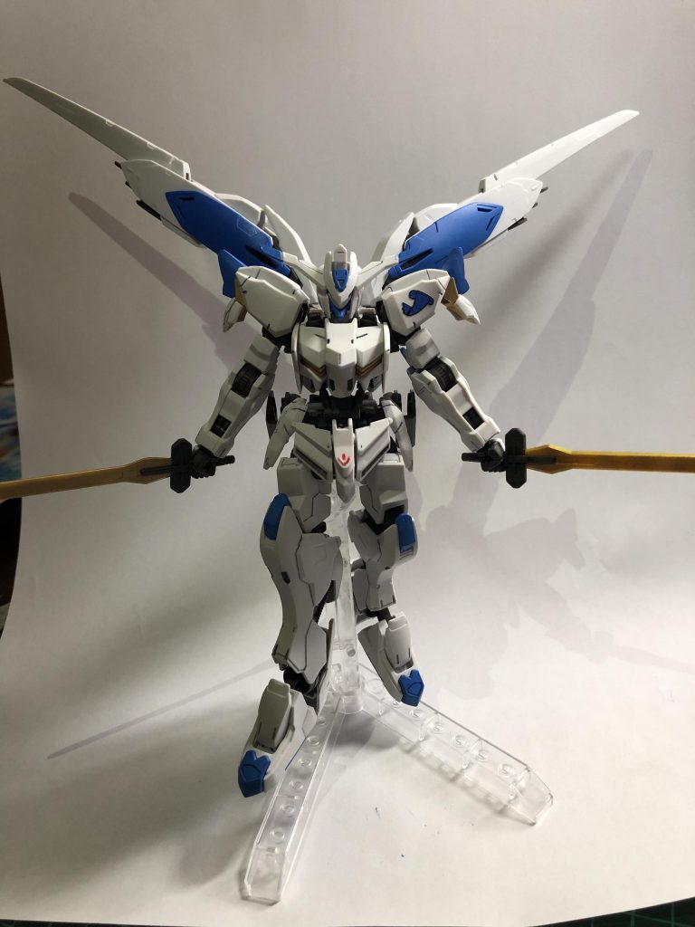 抜刀後
背中のスラスターを広げた状態がカッコよくて好きです(〃ω〃)