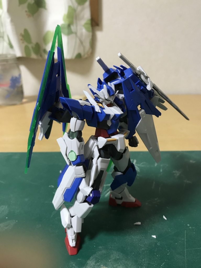 ダブルオーダイバー–3枚目/制作者：ウエタク