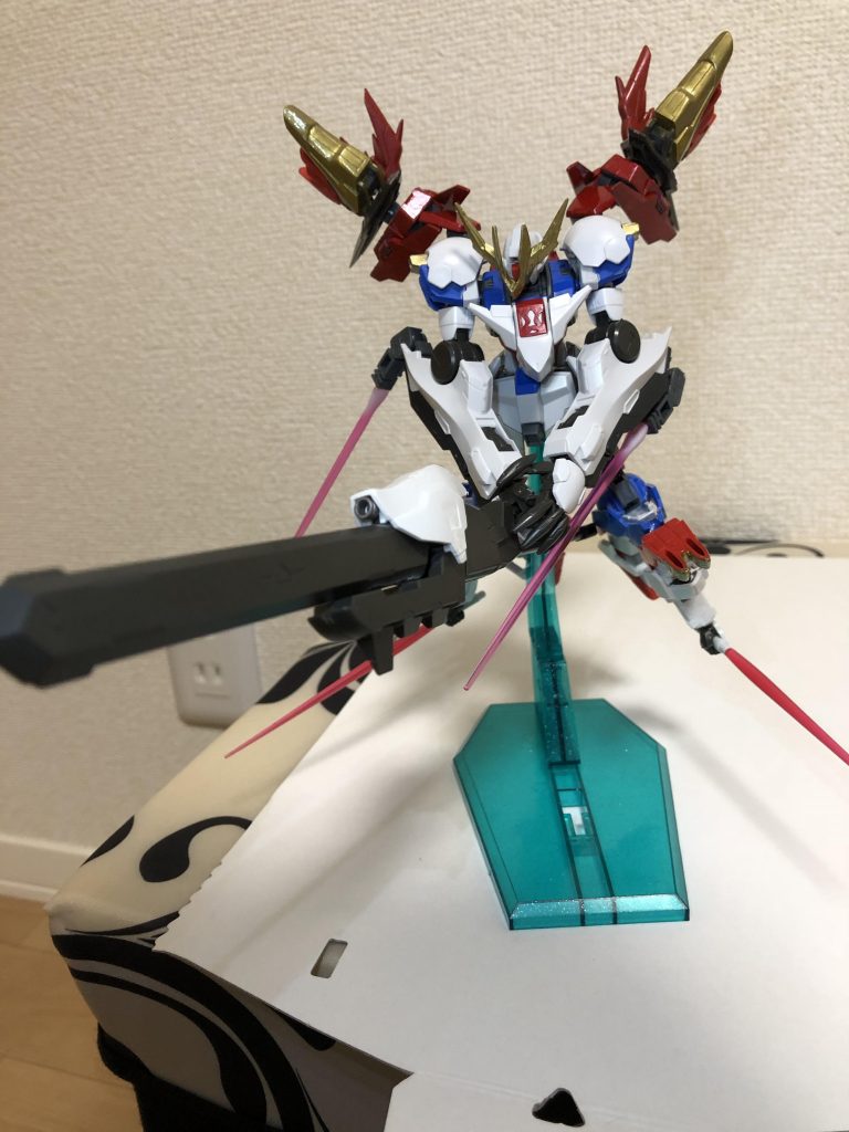 かっこいい剣。アルティメットジャスティスウルトラゲイザーディシジョンコスモスブレイブブレイクブレイドです。