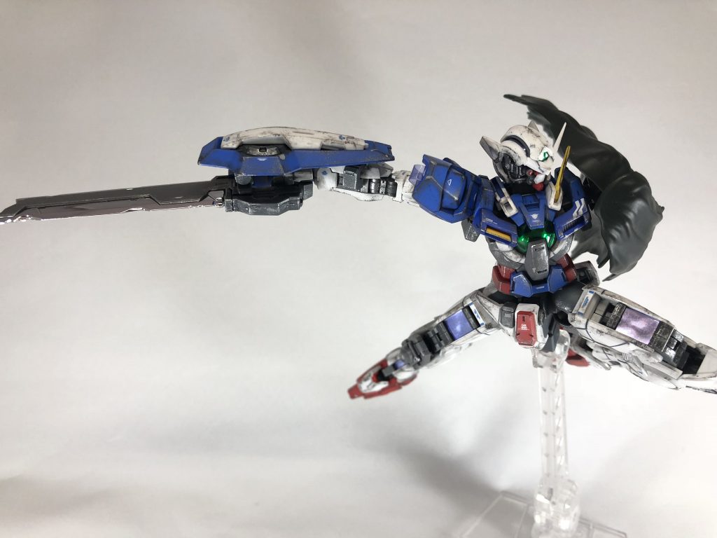 元々死んでいたRGエクシアの大腿可動が、フロントアーマーを取っ払ったお陰で復活(?)しました。