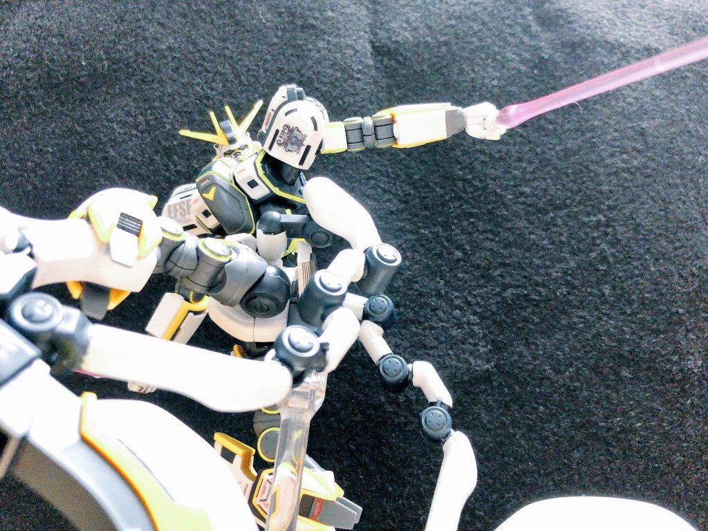 ビームサーベル斬り抜け