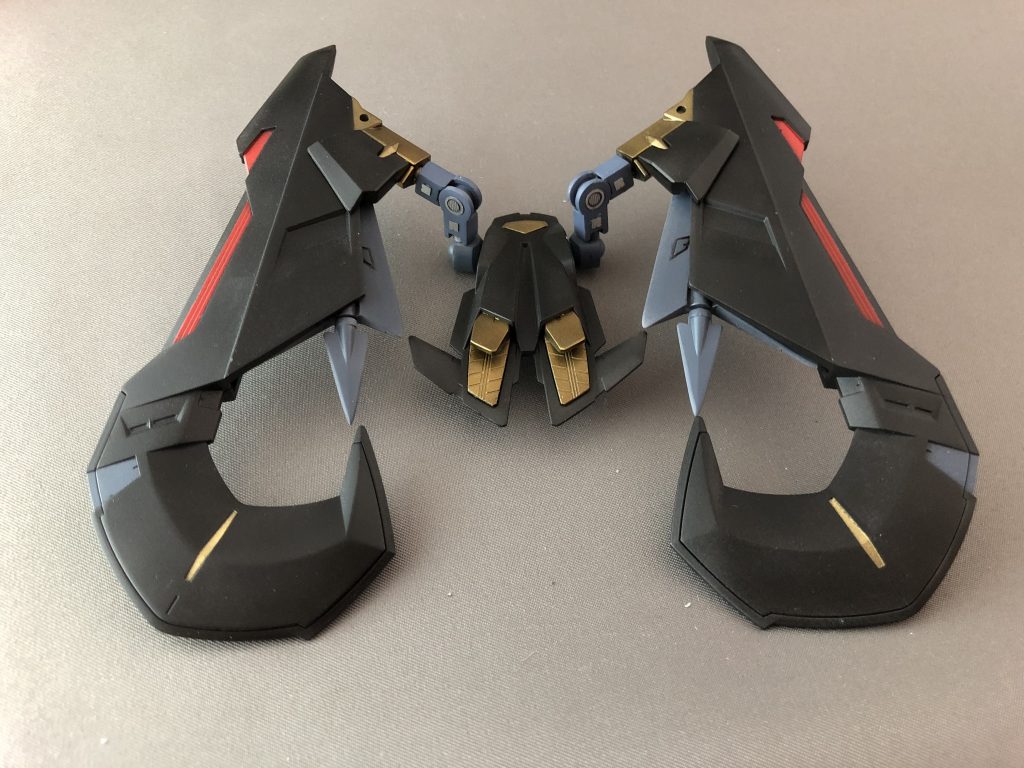 ボールデンボールアームズのジョイントを使用してウィングの可動範囲を大幅に拡大。詳細は下記にて参照。