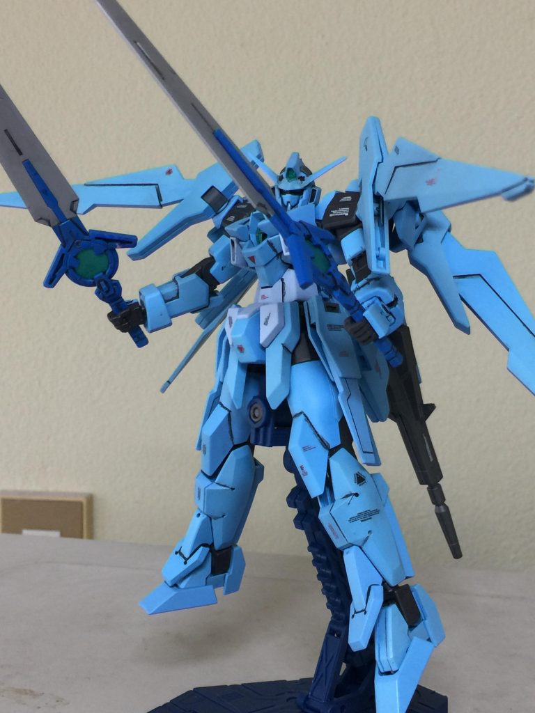 ガンダムAGE-2特務隊仕様(シグレ・トウガ専用機) GNダイバーソードを装備した
アピールショットです。