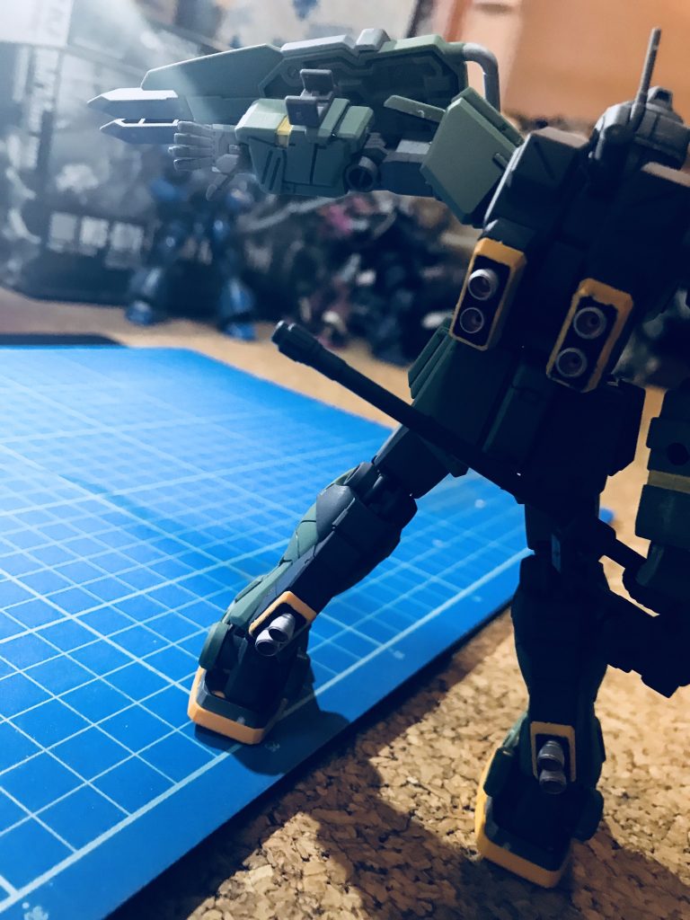 「ここは俺に任せろ…！」
的な写真です。
見えませんが奥にはケンプとグフフとイフが二体います。
脳内ではここから、
「ここがッ、魅せどころよなァッ！」
って突っ込んで行きます。