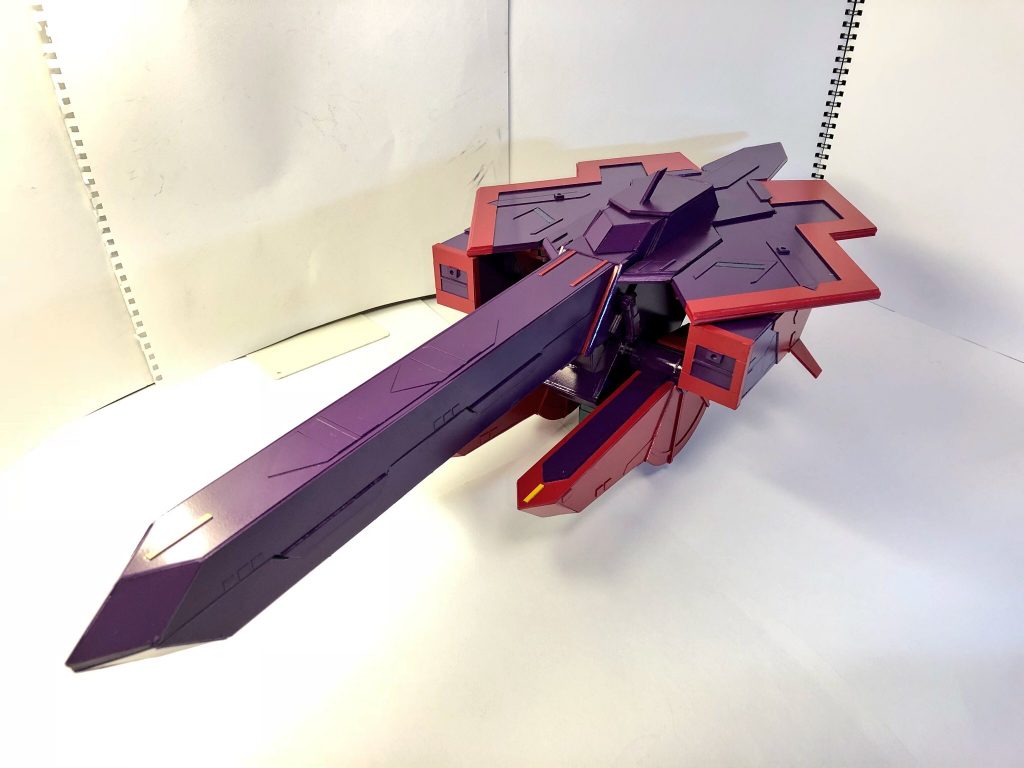 巡航モードです。
この形態では羽パーツは固定しています この状態でも縦60cmとなります。