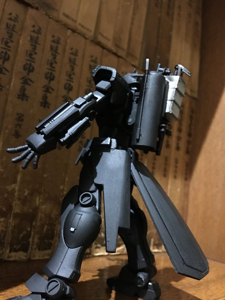 カートリッジ式バックパック
何のカートリッジかは不明