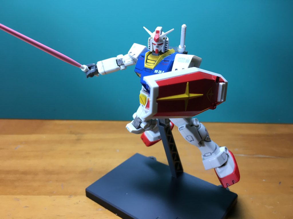 サイズの割にしっかりとディテールが入っていたので、スミ入れするだけで十分かっこよくなります。
 00のFGキット同様に4つ出ただけで終わりましたが、ちょっとの時間でサクッと組めるものが欲しい方には良かったのではないでしょうか。
 塗装済みということもあり、関節部以外はスミ入れのみにとどめています。