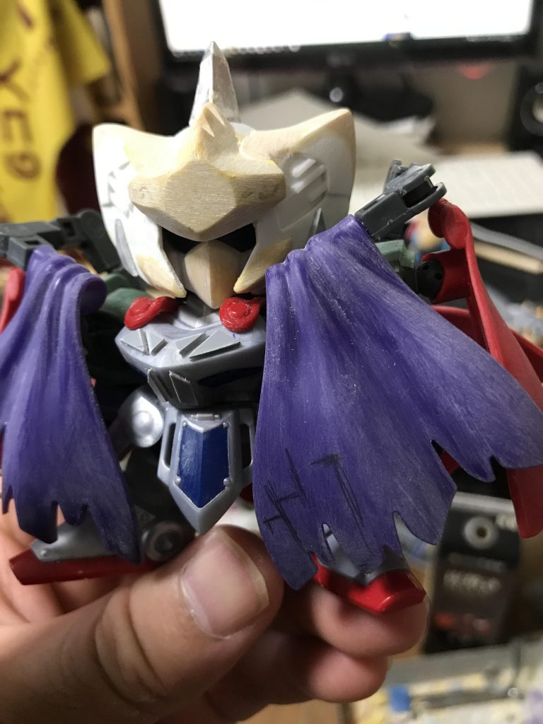 この段階まで、マントにAKIRAの血管みたいなごちゃごちゃしたやつをつけようと思ってました。