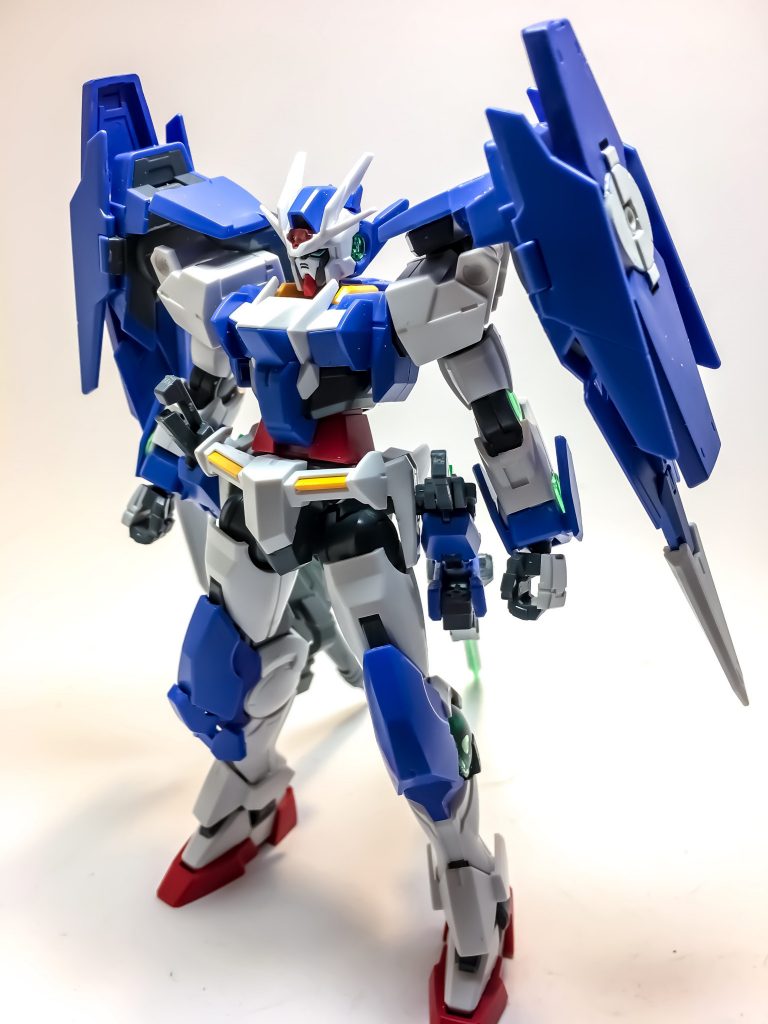 ## ダブルオーダイバーZERO
ダイバーエースの前の機体として製作するにあたり、変更出来る箇所が膝/太陽炉/武器しか無く、結構頭を悩ませました