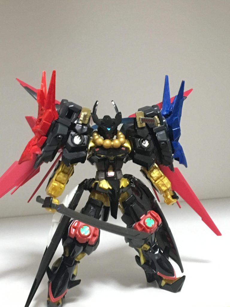 フロント
ザ悪役的な感じに盛ってみました。