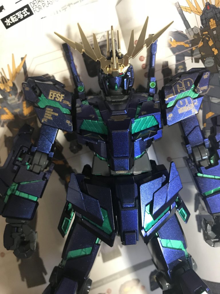 肩と胸まで貼って休憩。