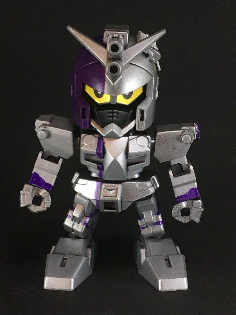 「シグナルバイク!ライダー!チェイサー!」
「俺はもう一度やり直す!」
魔進チェイサーのアーマーを全部パージすると仮面ライダーチェイサーになります。
エンジンパーツとかは呂布トールギス付属の赤兎馬から。ブレイクガンナーとシンゴウアックスはジャンクから作りました。