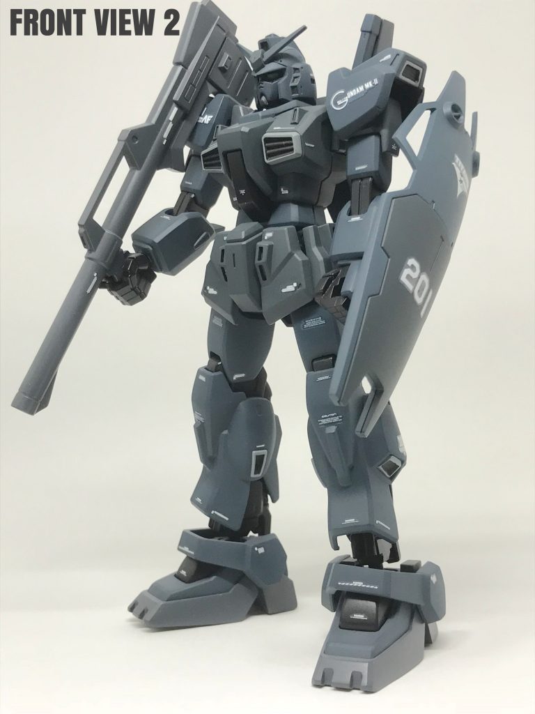 シールドはジムスナⅡのものを流用。
まだ開発段階の機体というイメージ
設定にしてみました。