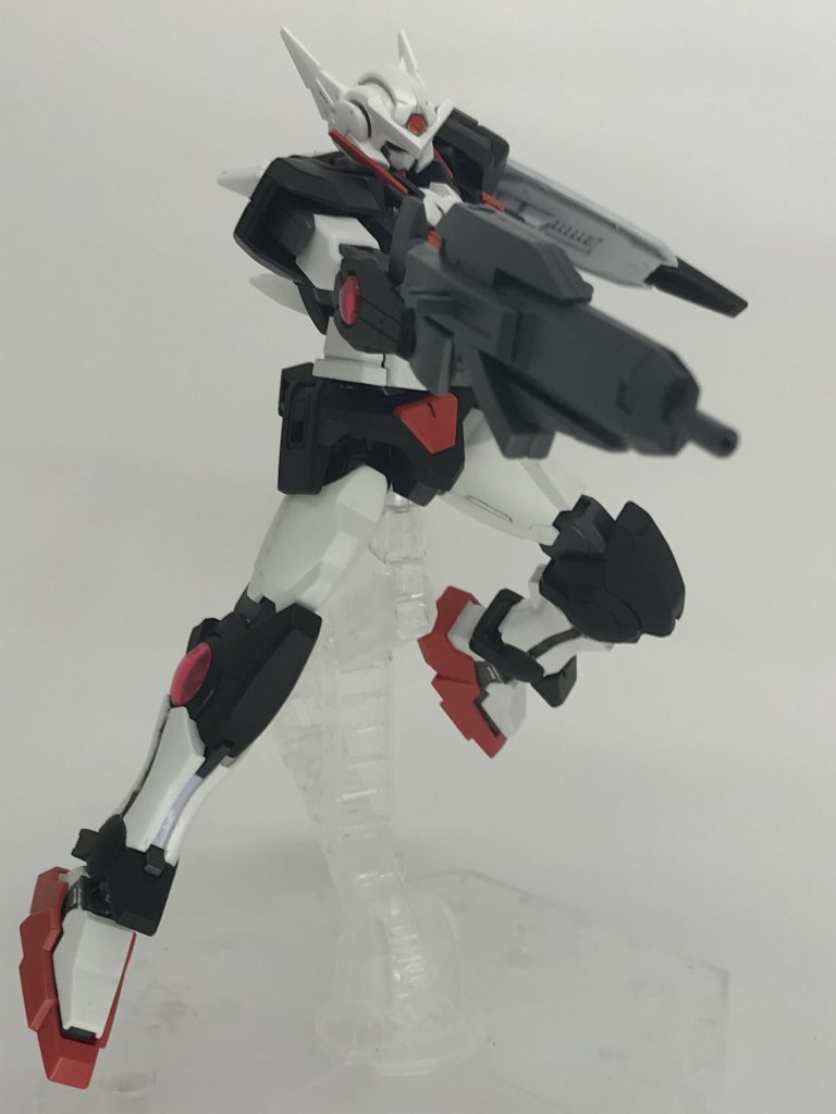 武器は色々使えますが、お気に入りはGN-XⅣのライフルです。シンプルなデザインがちょうどいいです。