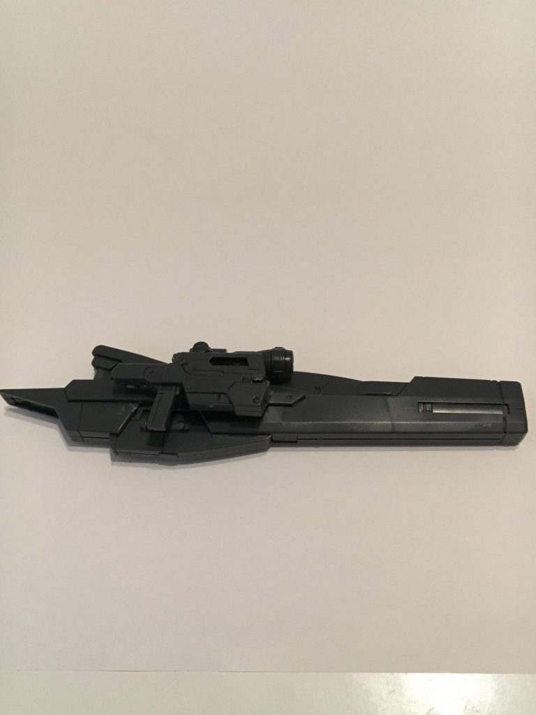 持つ部分はケルディムサーガのマシンガンを貼り付けてそれっぽい感じに