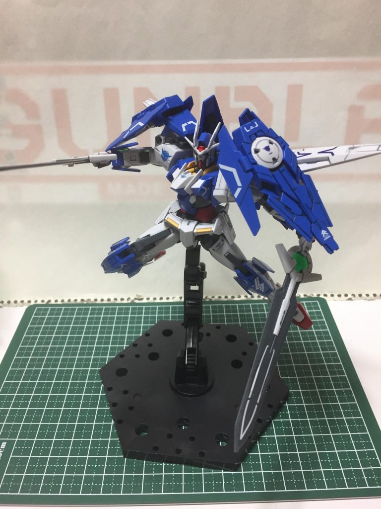 ガンダムダブルオーダイバーエース–3枚目/制作者：指切り抜刀斎(デザインナイフ)