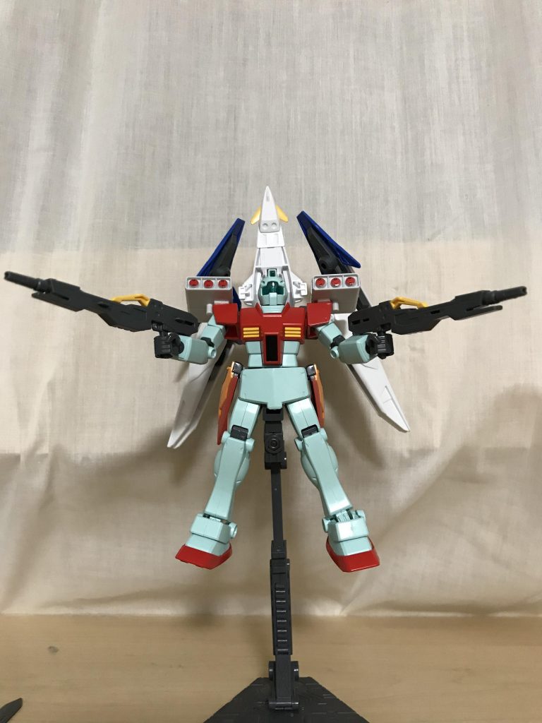 装備はGNロングソード、ツインバスターライフル、ビームランチャーです。