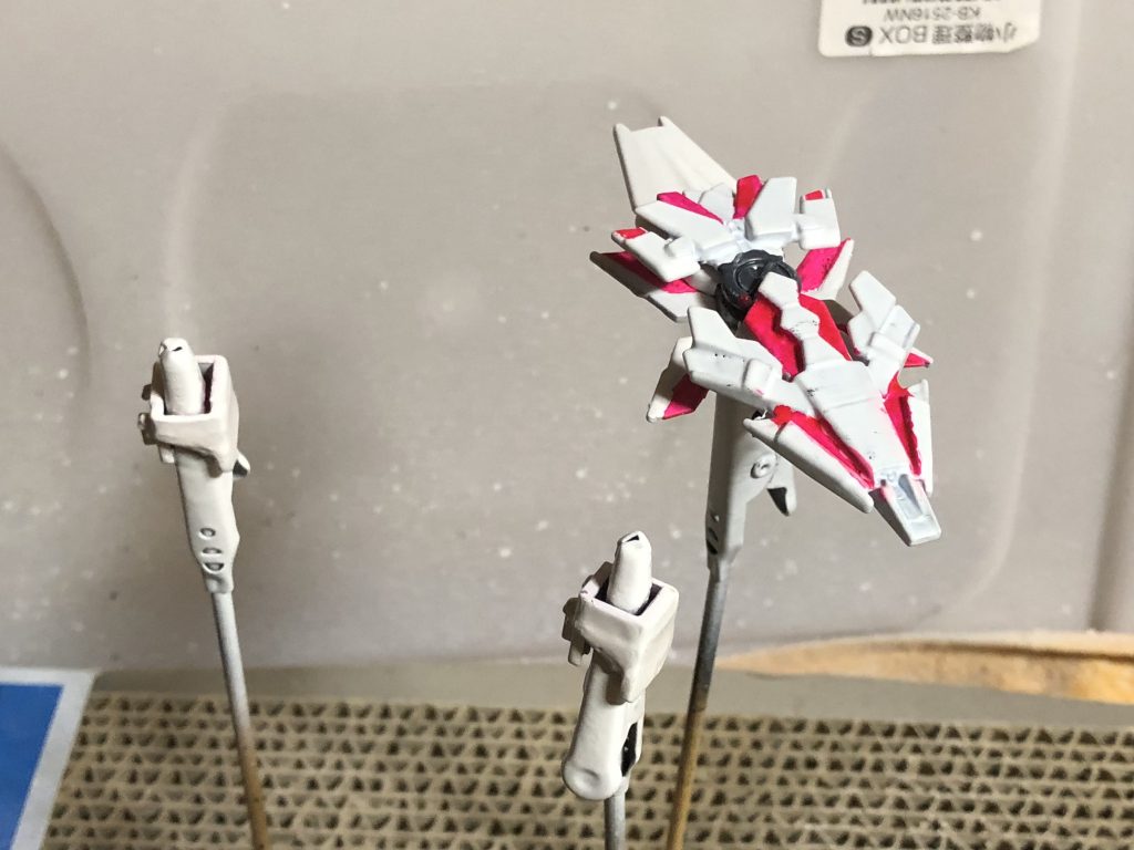 ユニコーン(BB)とバンシィ(EX)のシールドを合体。