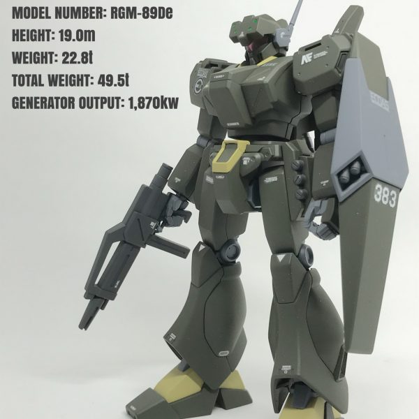 ジェガンDe型（ビームライフル装備）