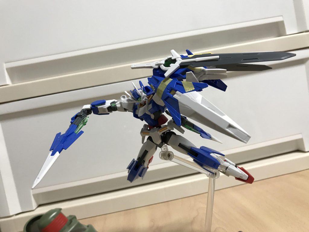 顔がごつくないこっちが好みの人もいるかも