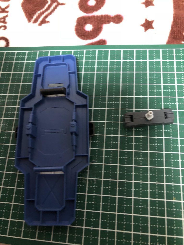 余ってる部品を探したらアームアームズの部品が出て来たのでそちらをつかいます