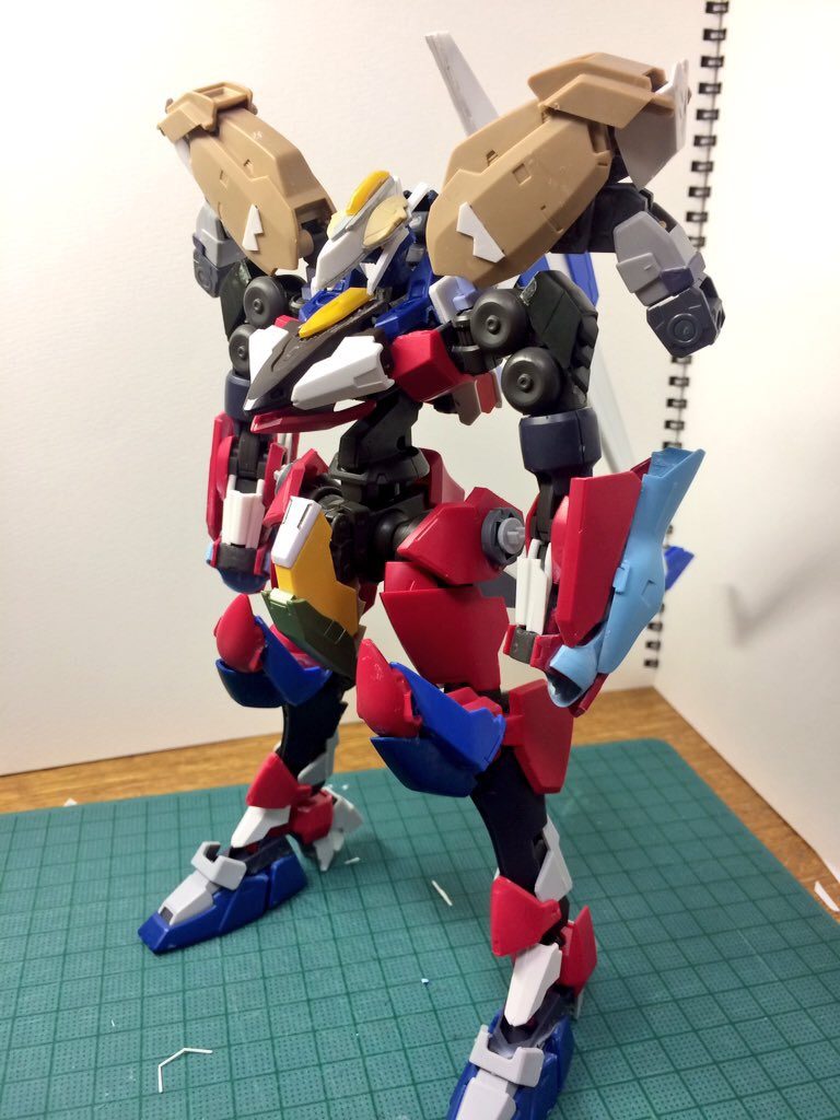 塗装前です
グリムゲルデのパーツを中心です
メデューサの接続にはグシオンリベイクフルシティの背中パーツを使ってます