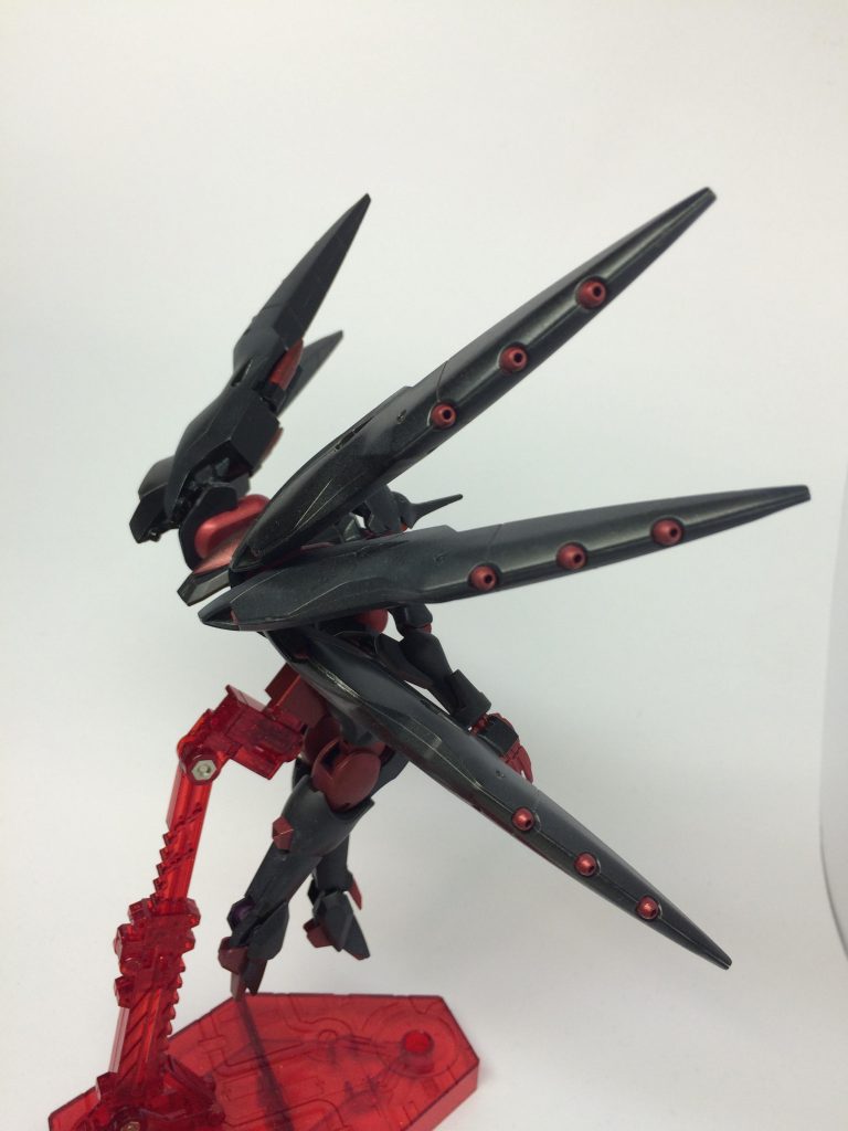 リア

ファンネル展開すると迫力が増して、改造してよかったなぁと思いました