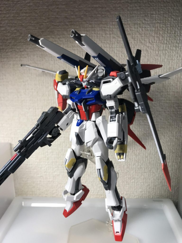 唯一の製作過程です。
改造に2ヶ月、塗装とデカールで1ヶ月くらいで、ストライカーのカラーリングはだいぶ迷走しました...。