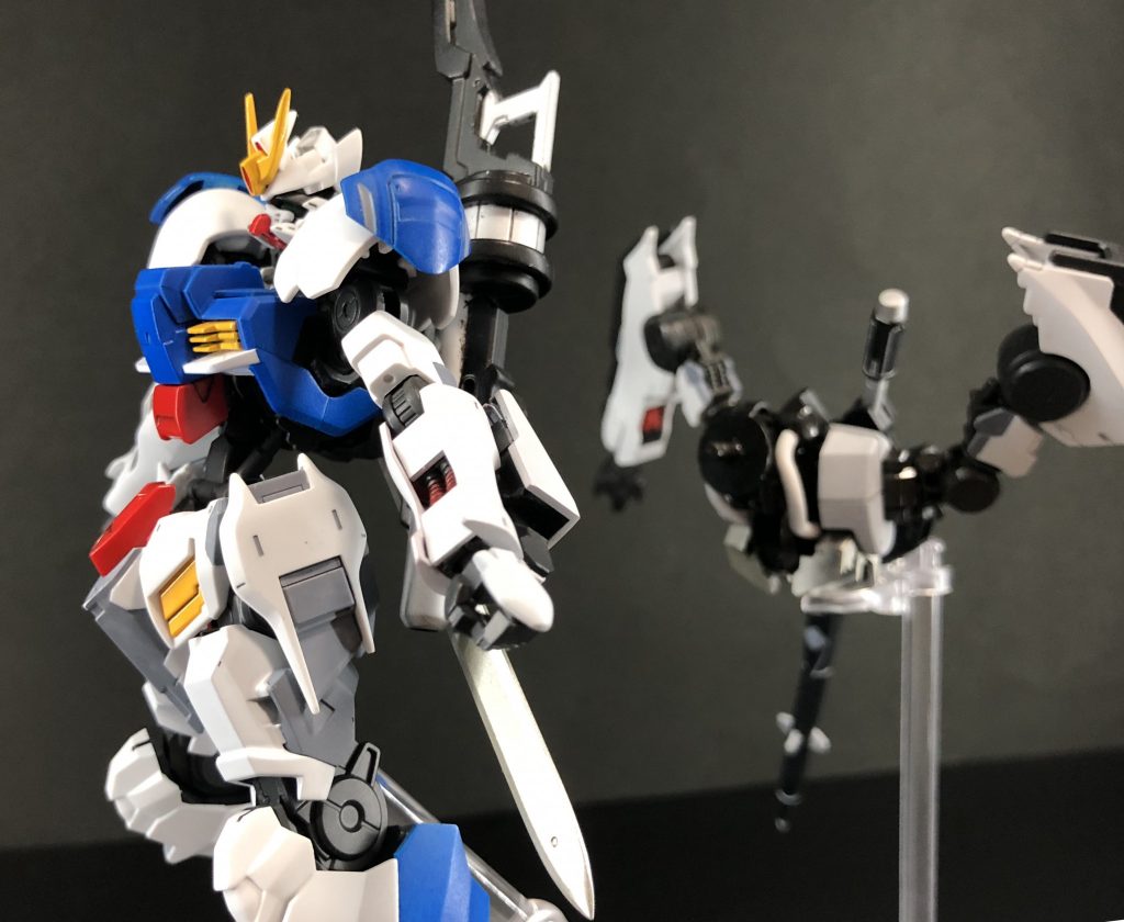 本体の腰の位置で合体！