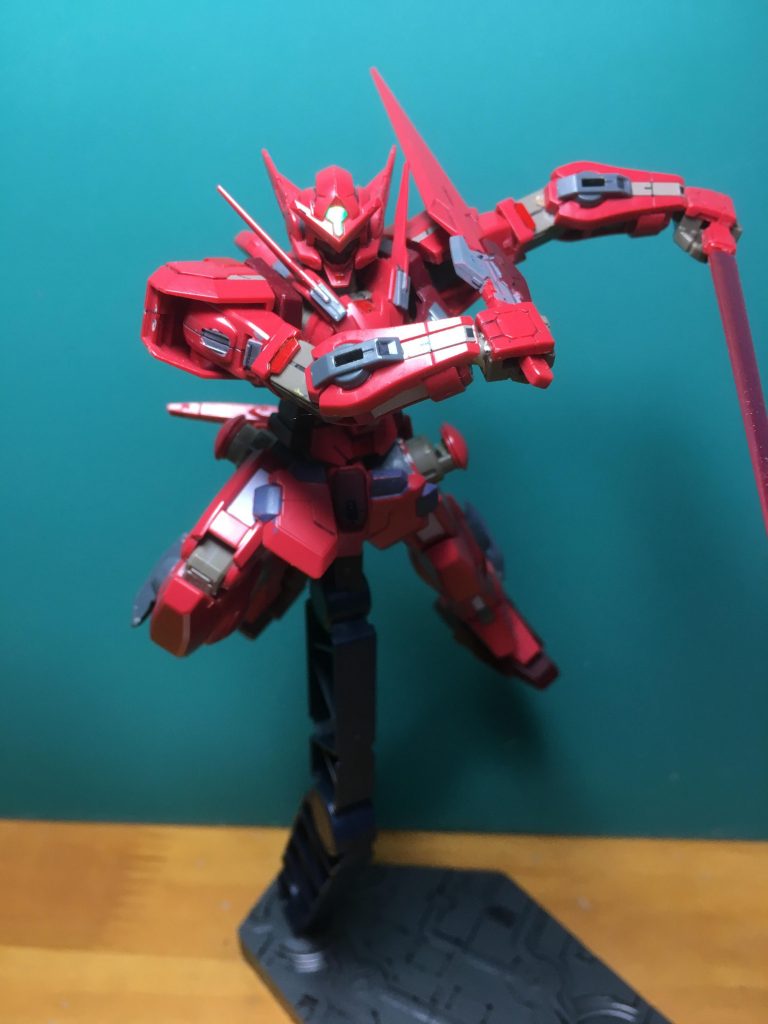 塗装はガンダムマーカーです。
赤=ガンダムレッド
グレー1=同グレー
グレー2=同メカグレー
緑=同アイグリーン