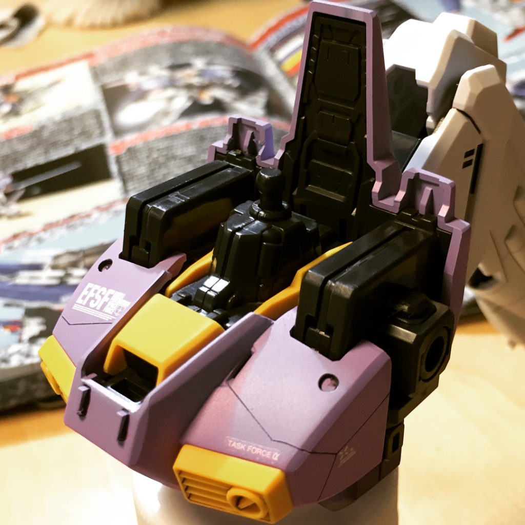 筋彫りってセンスですよねー。なかなか思うように引けません。