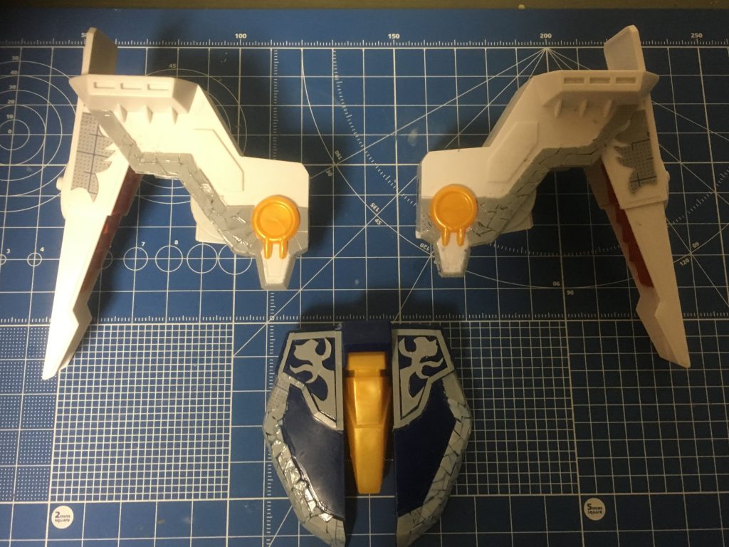 石垣部分はプラ板を加工して再現しています。
いやぁ貼るの大変だった(笑)
色塗ったらディテール埋まっちゃて凹みました(泣)