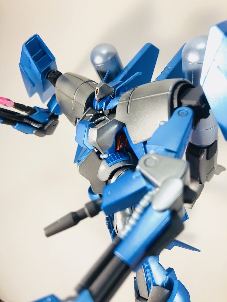 目を赤くしたらEXAMみたいになってしまいました（笑）