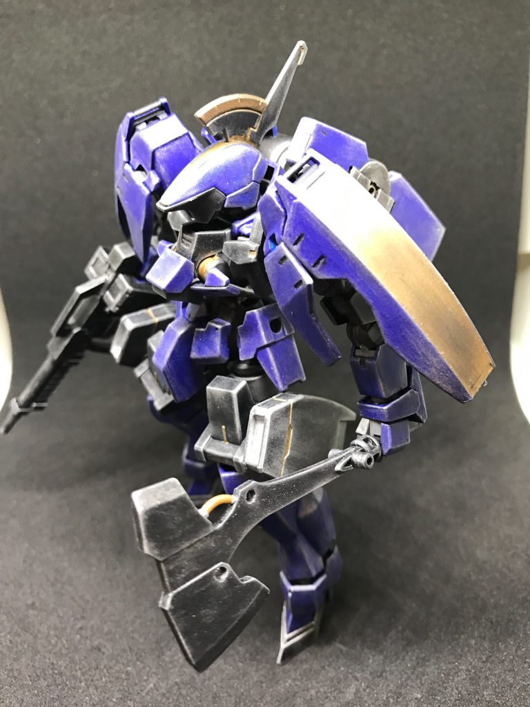 HG 1/144 マクギリス専用 グレイズ・リッター–3枚目/制作者：@gyuuuutora