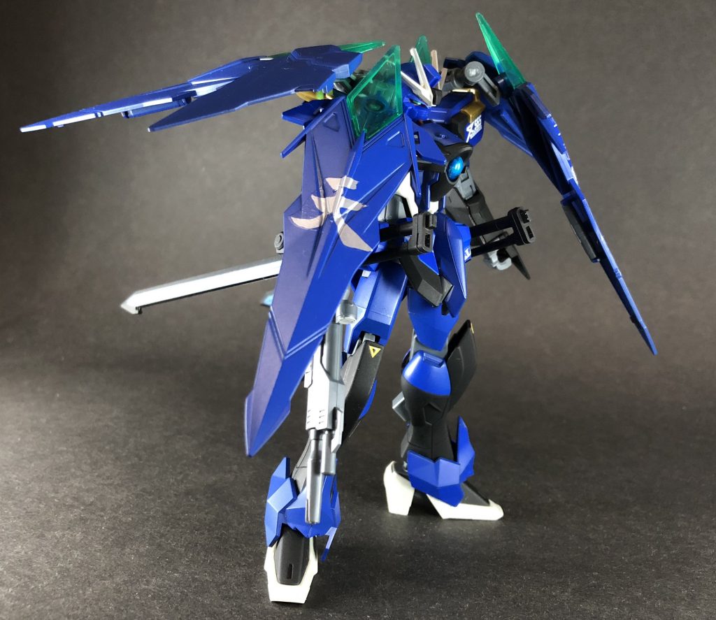 X56Sインパルス特有の装備換装システム「シルエット」も、機体に合わせ専用のものが開発された。コアスプレンダーを介さずに直接機体に接続されるため、厳密には従来のシルエットと規格が異なるのだが、便宜上「サイレントシルエット」という呼称が与えられている。6枚の可動バインダーによって構成されるサイレントシルエットは、コロイド粒子のコントロールに特化した機能を有する。前述のステルス機能に加え、磁場コントロールされたコロイド粒子によってビーム兵器の拡散・跳弾を実現する対ビーム防御システム「アブソリュート・ブルー」を実装している。(出自がザフト設計局に由来するだけで、実質的に連合軍の「ゲシュマイディッヒ・パンツァー」と同様の機構)