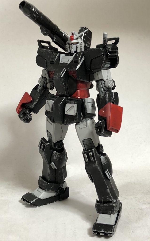 MSDからボディ部分を、他はサンダーボルト系のものとミキシングして製作しました。カラーリングは自分の中で印象の強かった『プラモ狂四郎』版です。