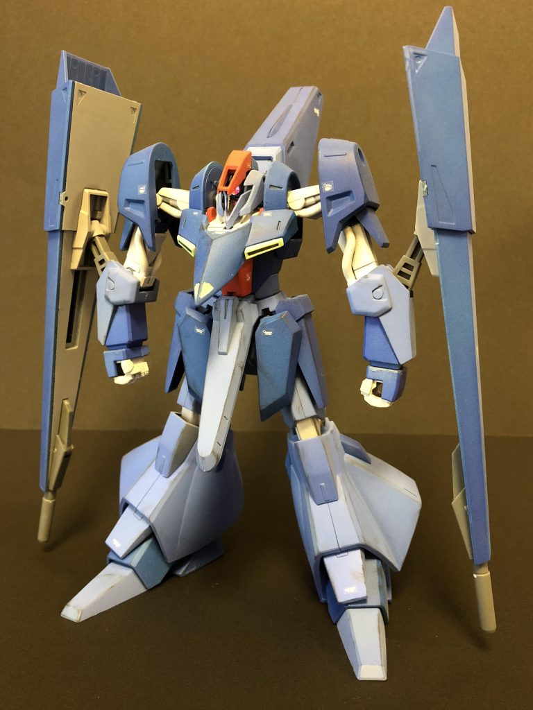 ストレートのギャプランをMSブルー、MSライトブルー、ピュアホワイトの缶スプレー、ライトグリーンはガンダムマーカーを使用してます。