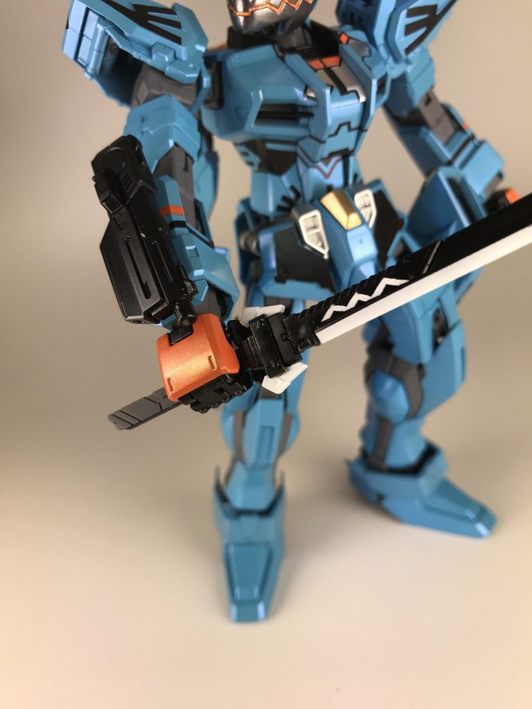 武装はナスカ・ブレードと
ハンド（アーム）ガン