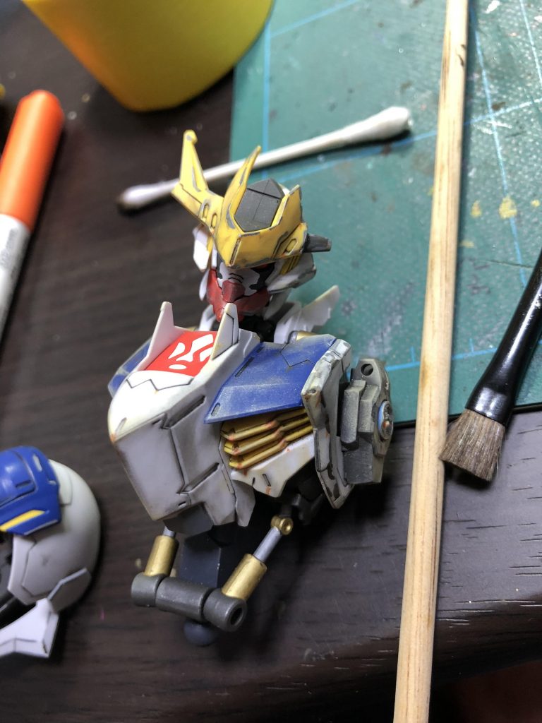 こう見えて首を2ミリ延長、胴体フレームを4センチ延長してあります( ̄^ ̄)ゞ