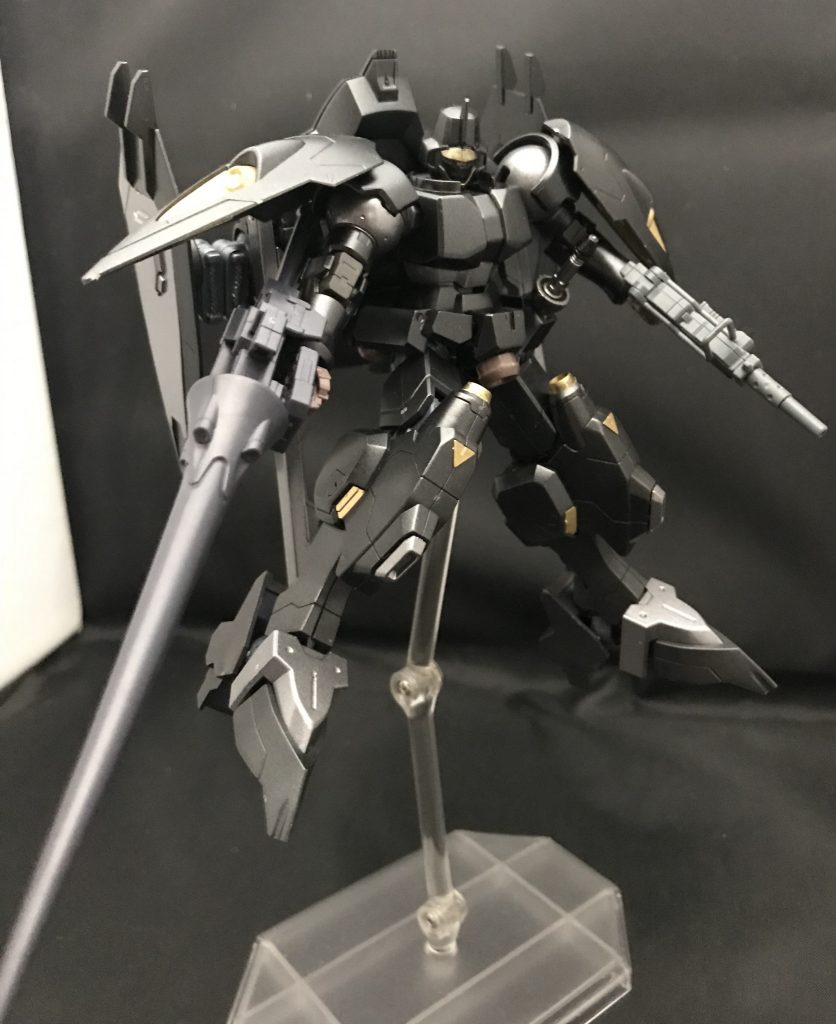 ショットランサーと100mmマシンガンは…すみません、余ってたので持たせました(リーオーらしくなんでも使うよってことで…