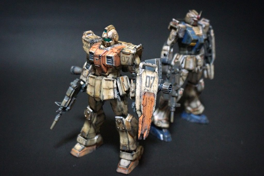 局地型ガンダムと並べてみた