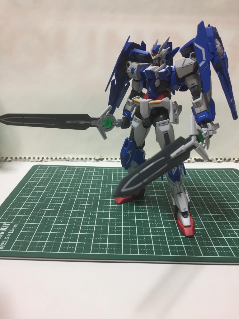 ガンダムダブルオーダイバーエース–2枚目/制作者：指切り抜刀斎(デザインナイフ)