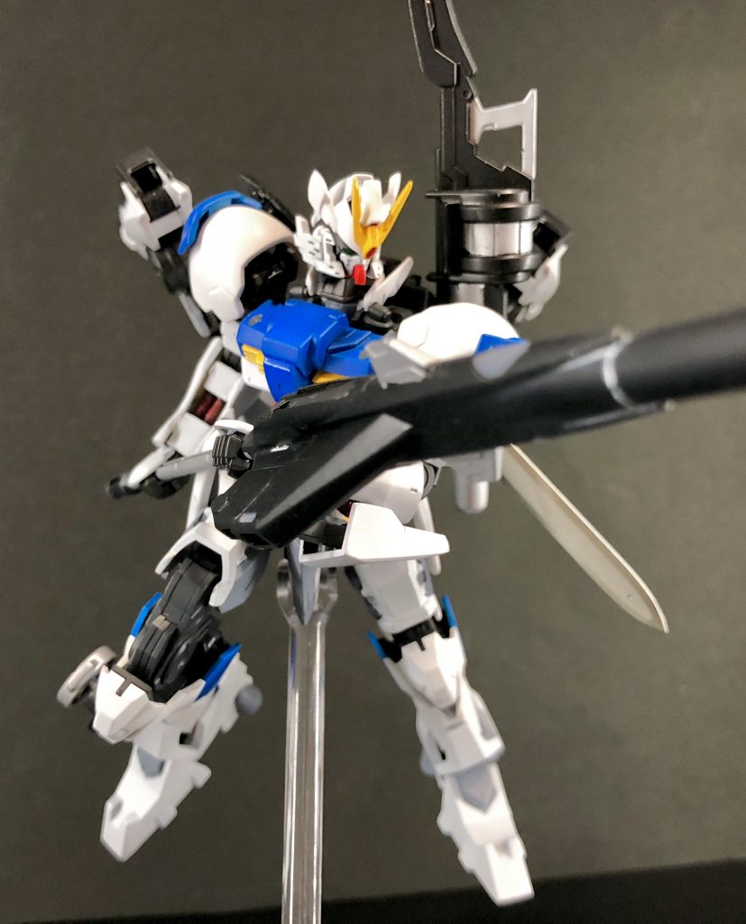 硬質なランスと追加バーニアによりキマリスと似た戦法を取ることが可能に。